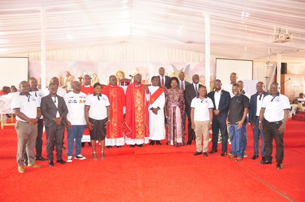 Bishop with NOSA members